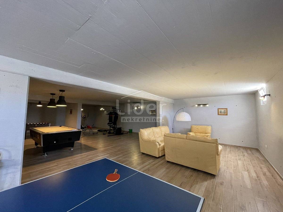 Hiša Sveti Lovreč, 350m2