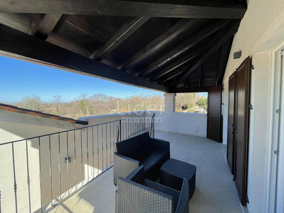 Hiša Sveti Lovreč, 350m2