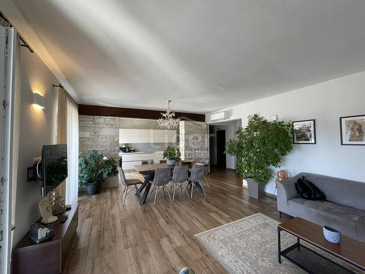 Hiša Sveti Lovreč, 350m2