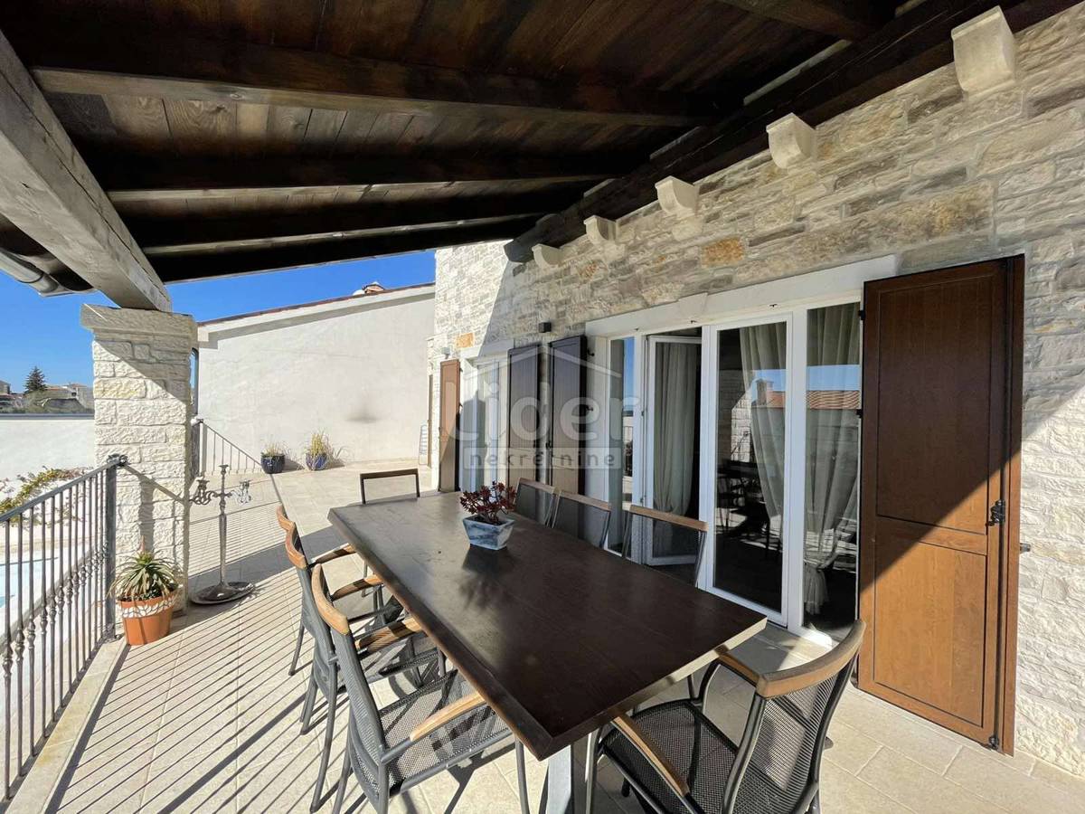 Hiša Sveti Lovreč, 350m2