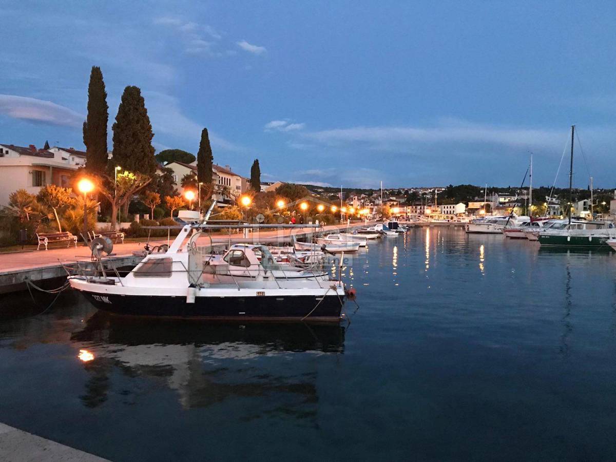 Hiša Malinska, 150m2