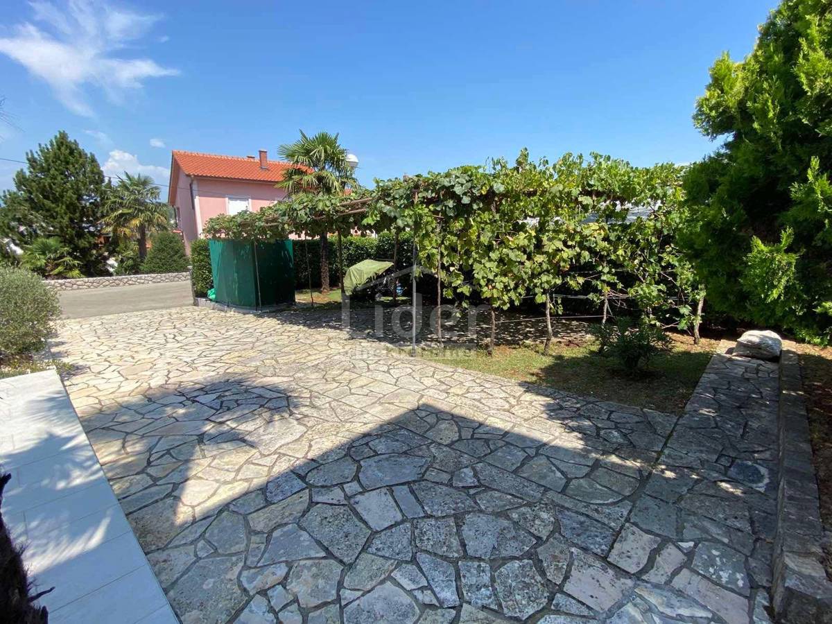 Hiša Malinska, 150m2