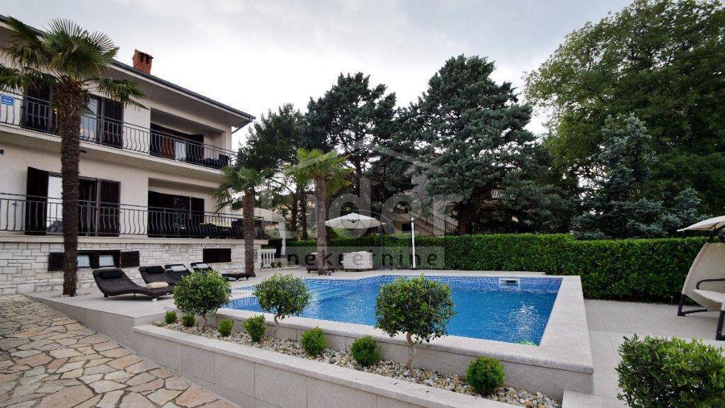 Hiša Malinska, 150m2