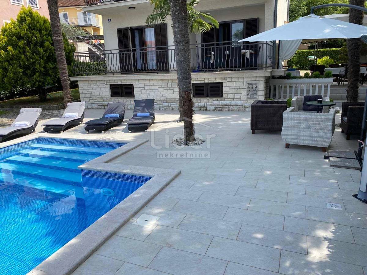 Hiša Malinska, 150m2