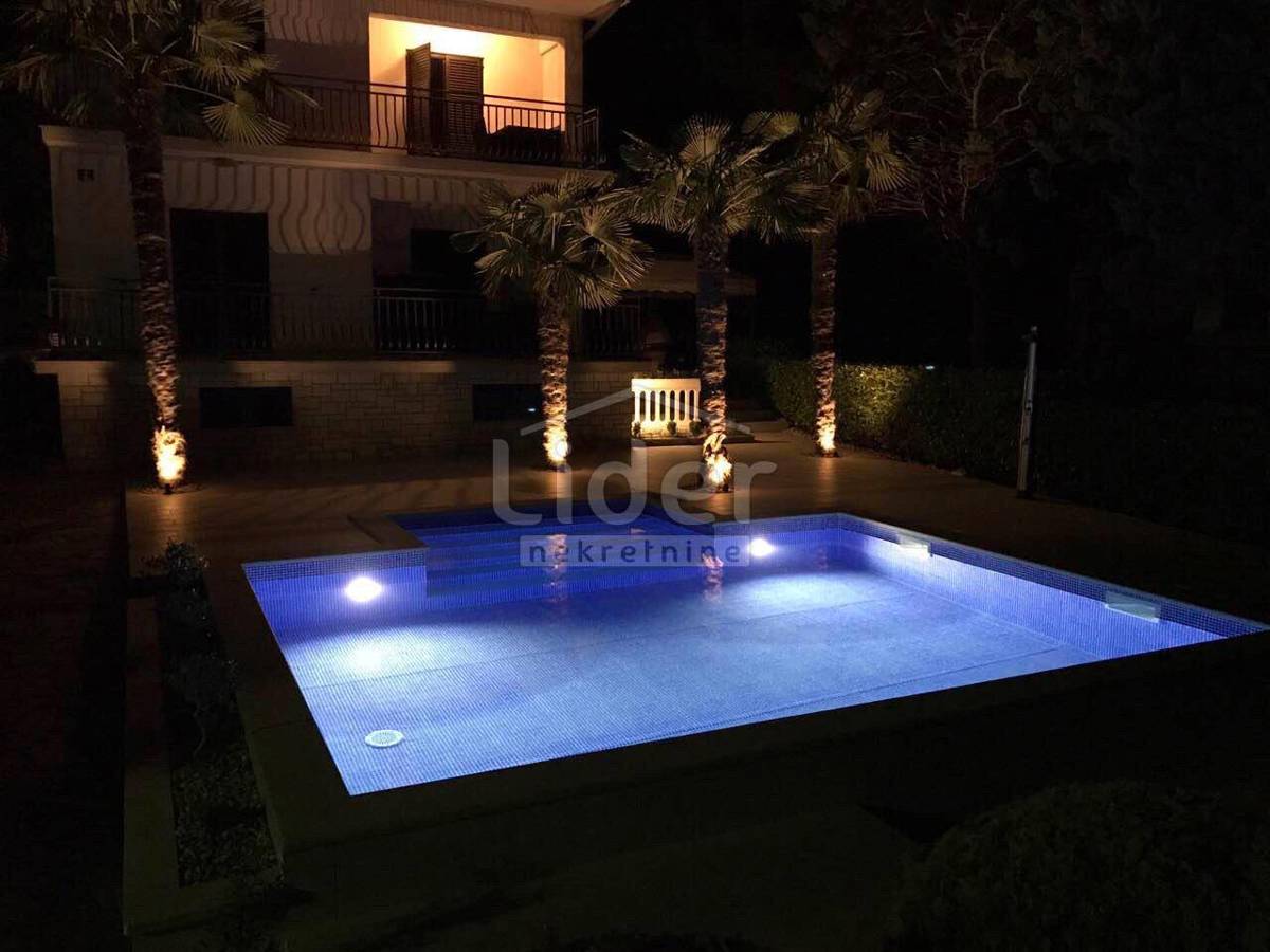 Hiša Malinska, 150m2