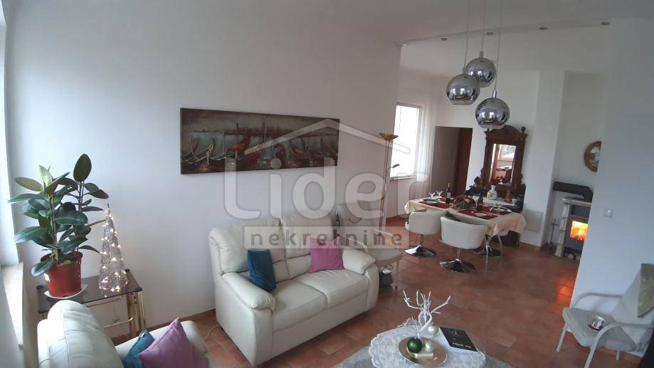 Apartma Njivice, 128m2