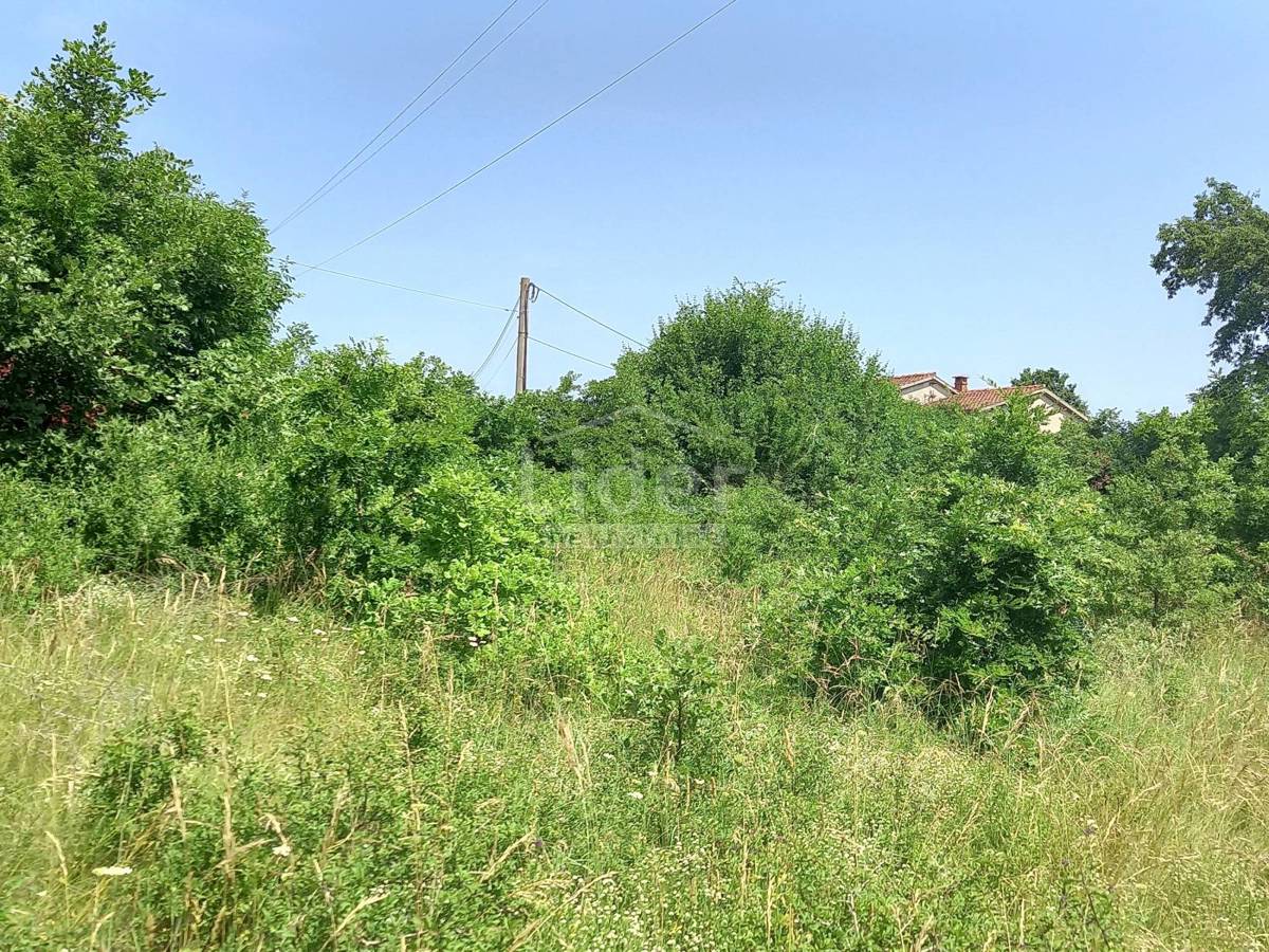 Zemljišče Režanci, 1957m2