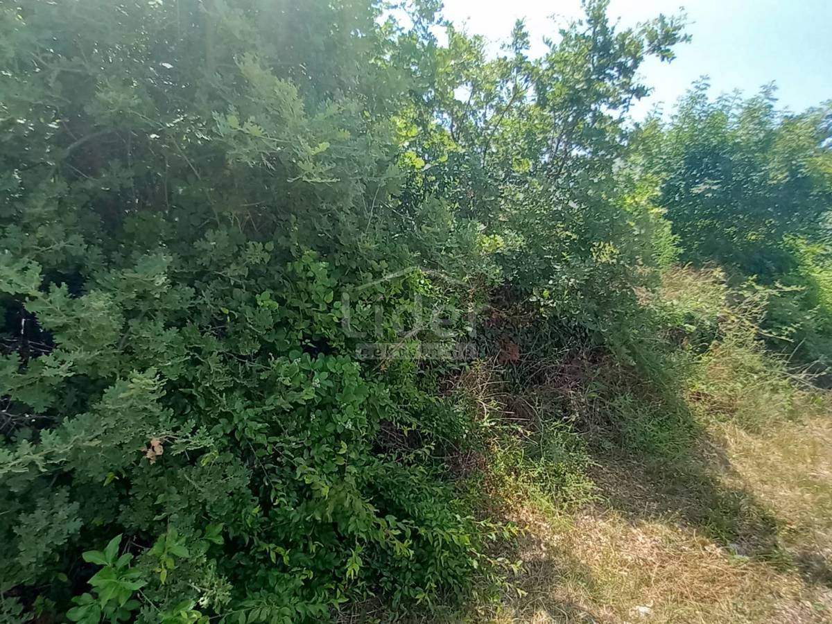 Zemljišče Režanci, 1957m2