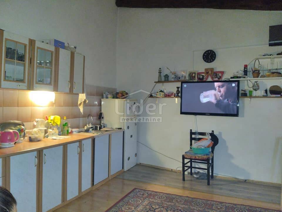 Hiša Motovun, 220m2