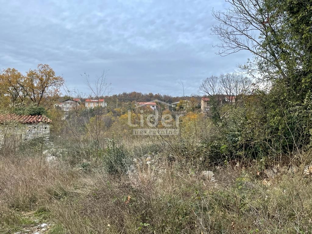 Zemljišče Kastav, 2375m2