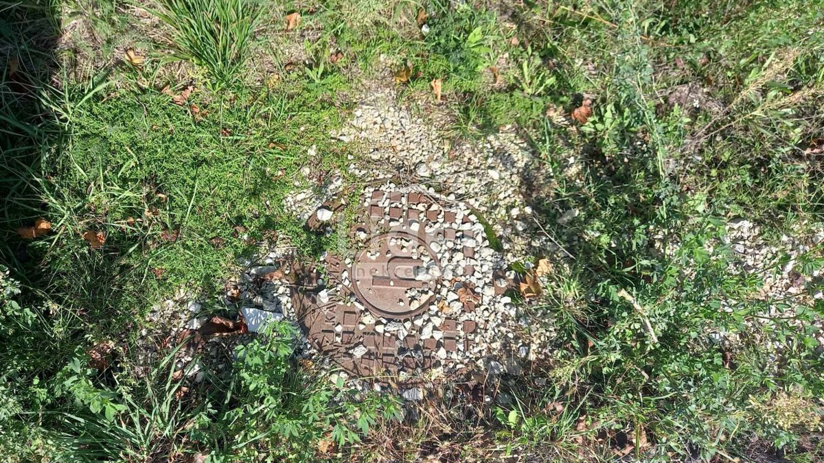 Zemljišče Burići, 3700m2