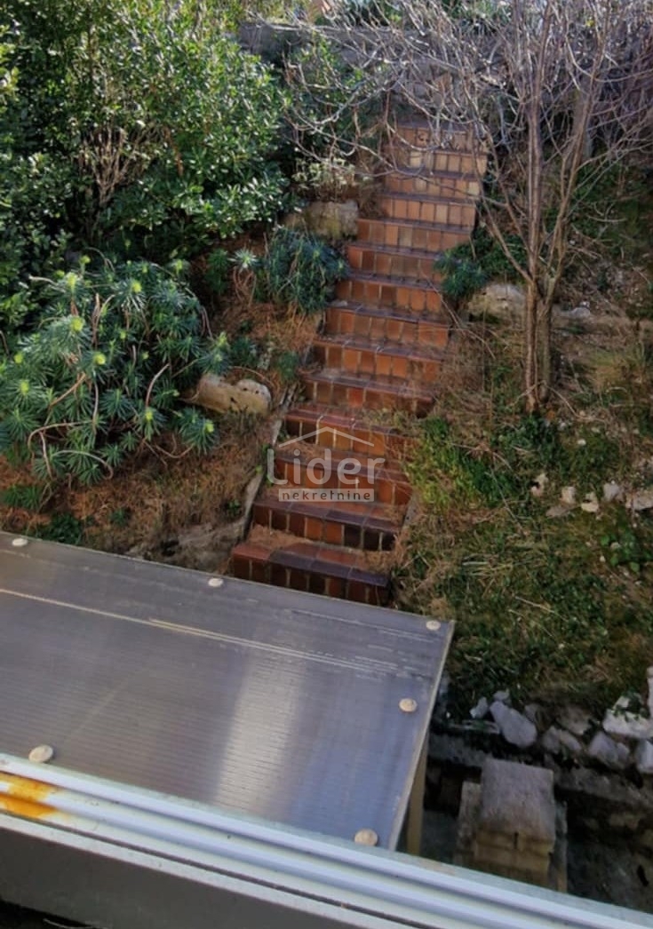 Hiša Klenovica, 150m2