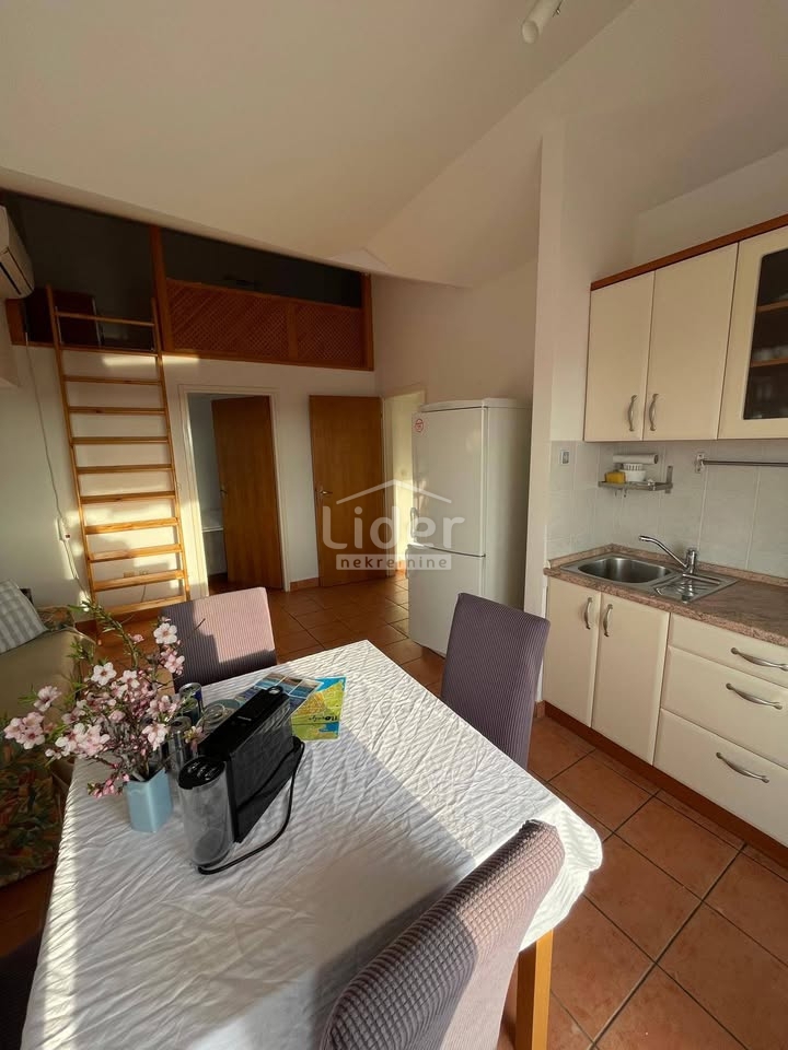 Apartma Novalja, 43m2