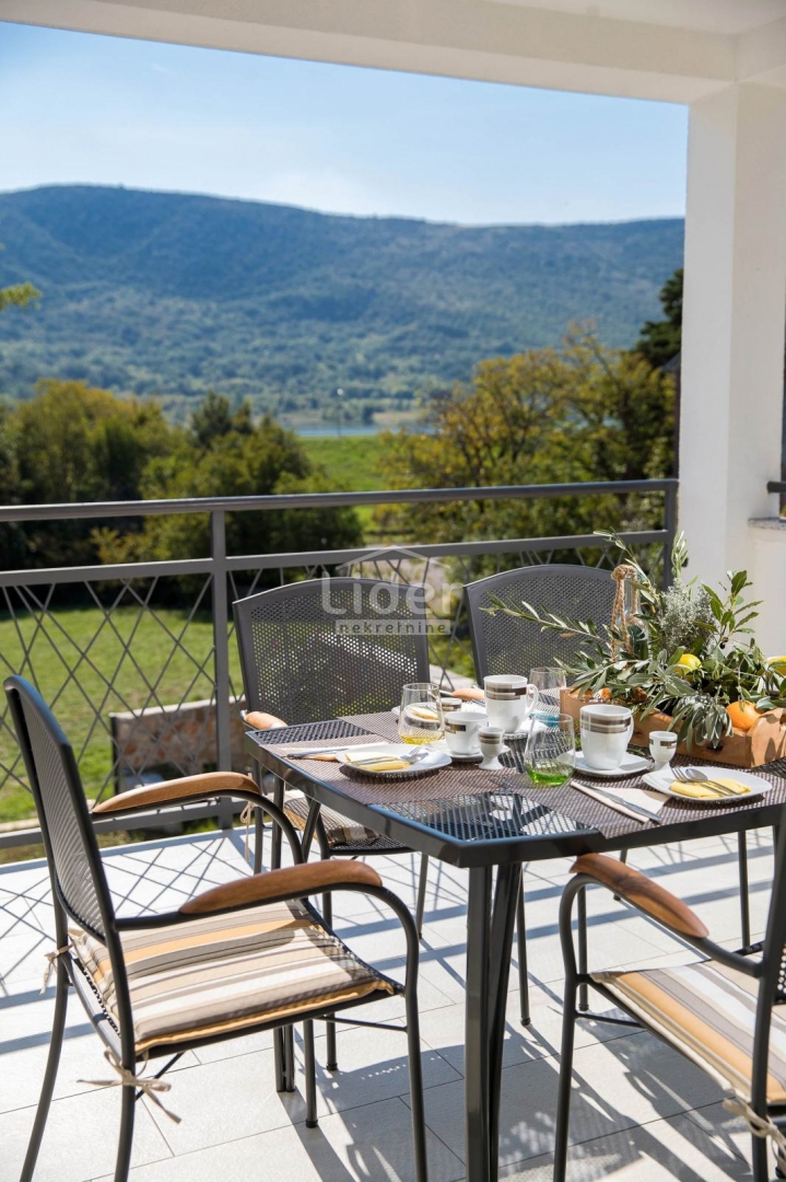 Hiša Tribalj, 340m2