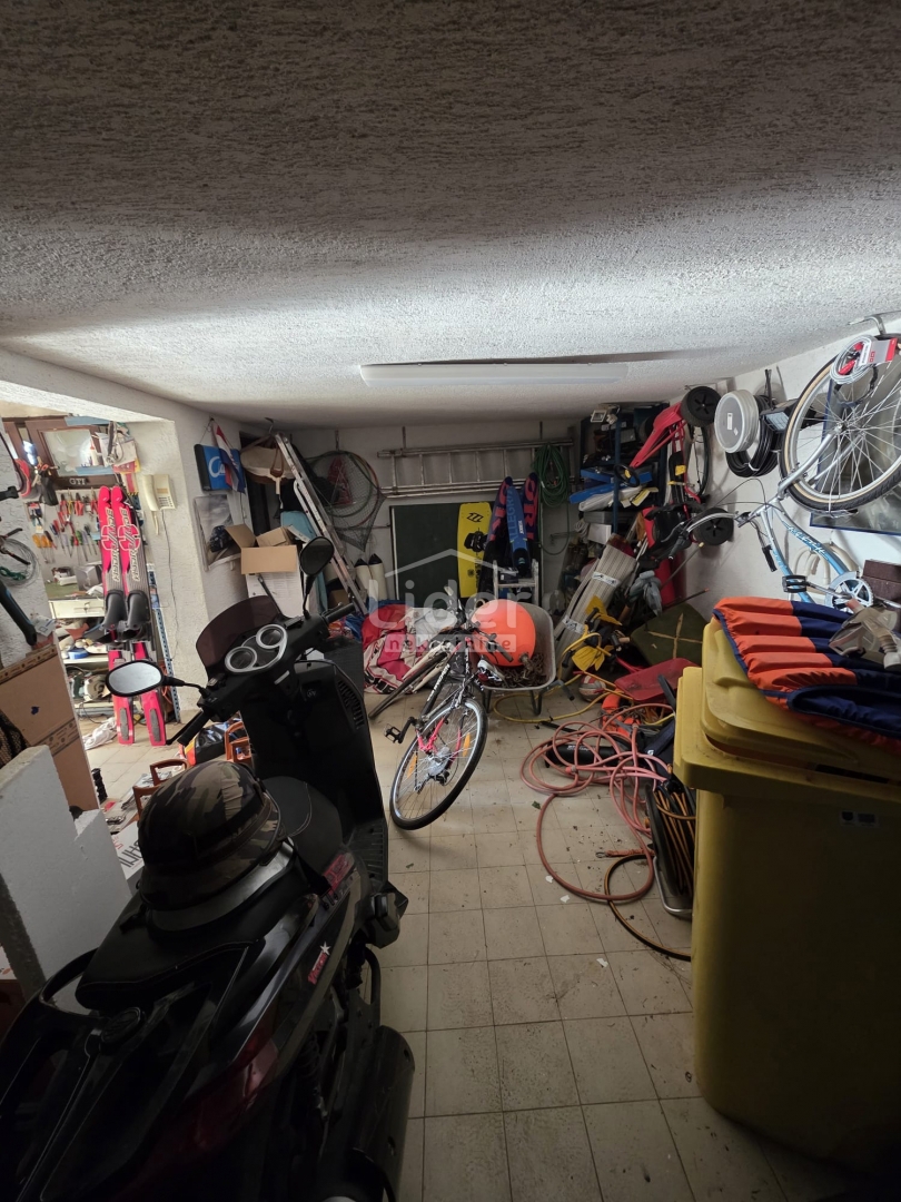 Hiša Novalja, 372m2