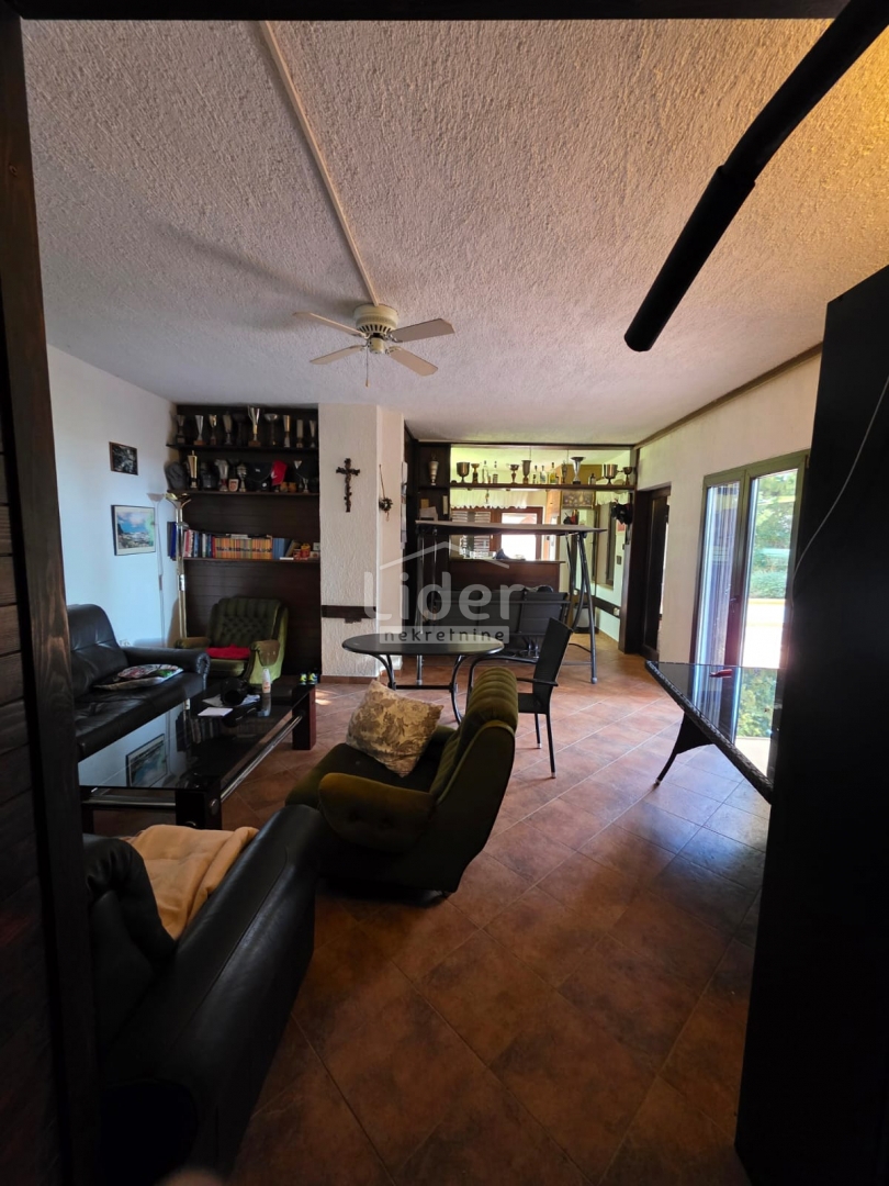 Hiša Novalja, 372m2