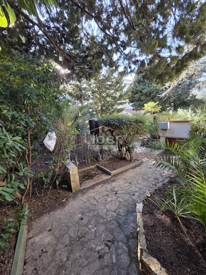 Hiša Novalja, 372m2