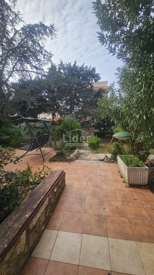 Hiša Novalja, 372m2