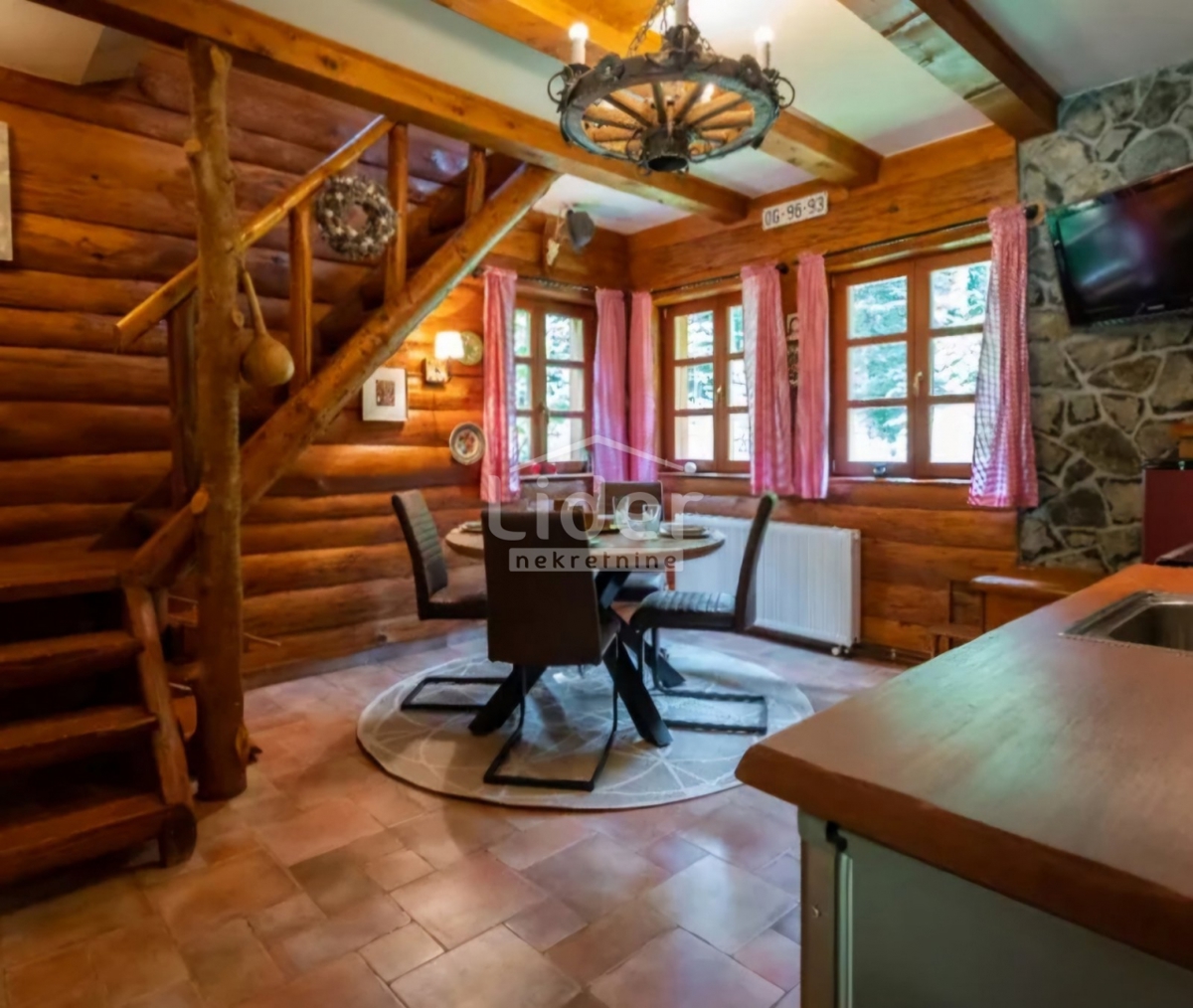 Hiša Vrbovsko, 70m2