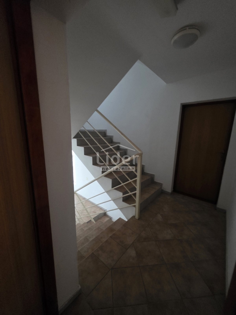 Apartma Novalja, 64m2