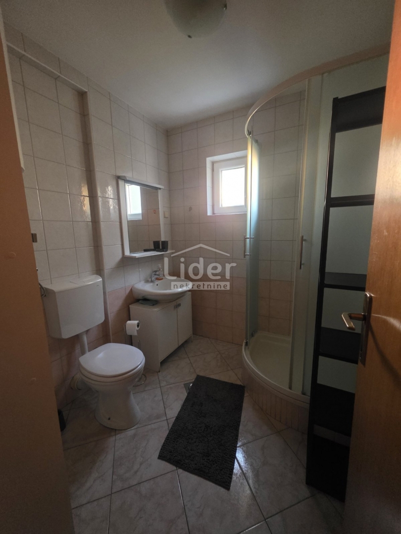 Apartma Novalja, 64m2