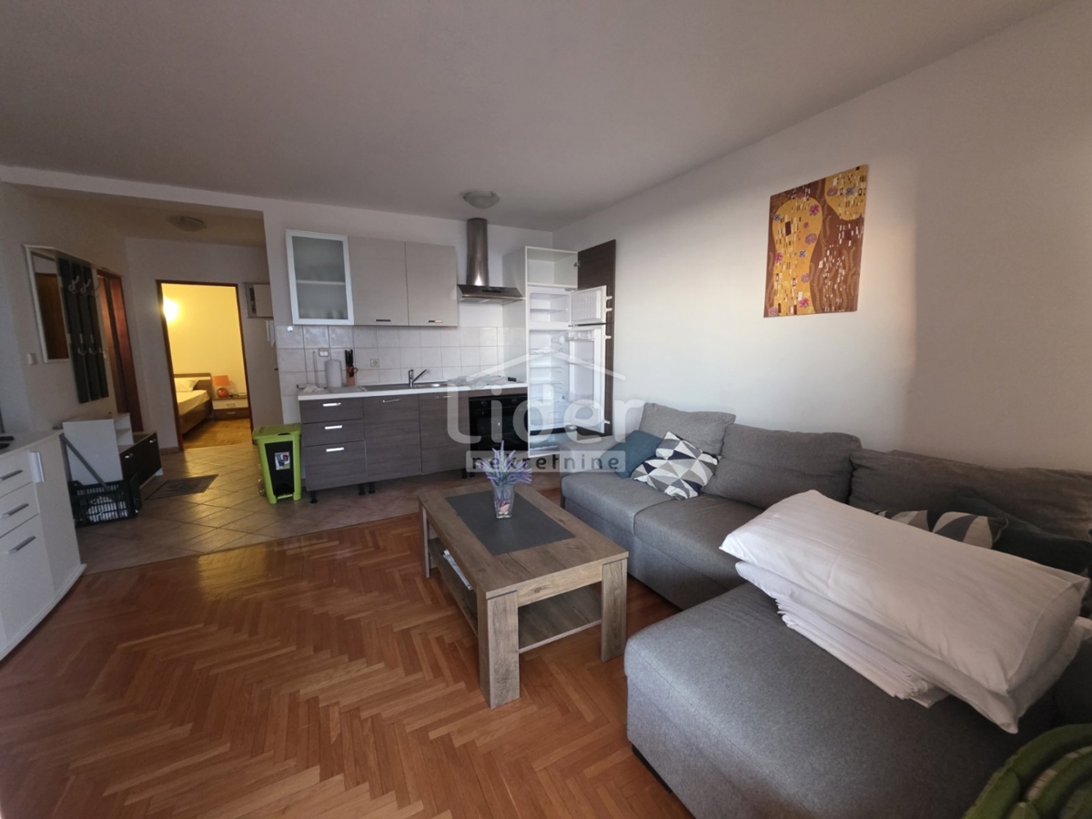 Apartma Novalja, 64m2