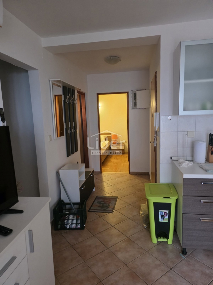 Apartma Novalja, 64m2