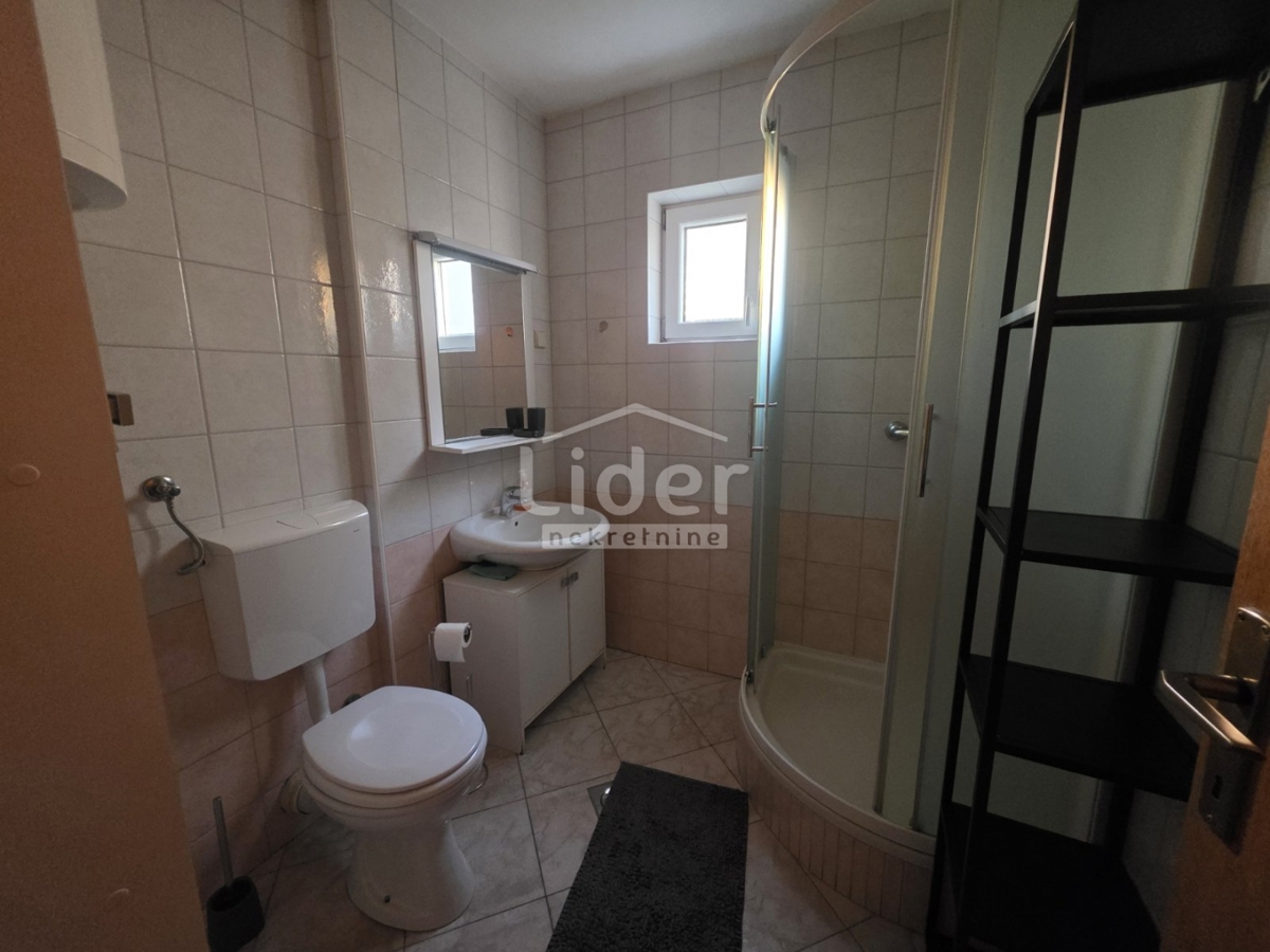 Apartma Novalja, 64m2