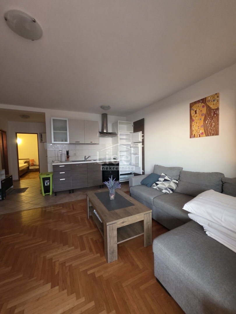 Apartma Novalja, 64m2