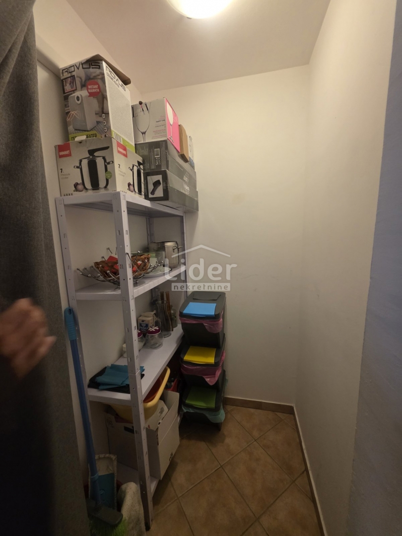 Apartma Novalja, 64m2