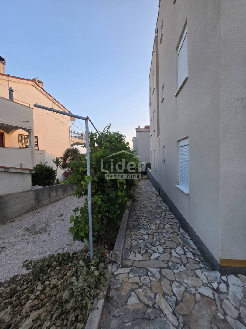 Apartma Novalja, 64m2