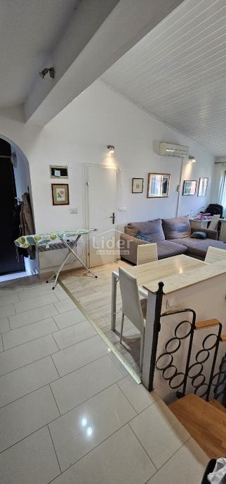 Hiša Mali Lošinj, 63m2