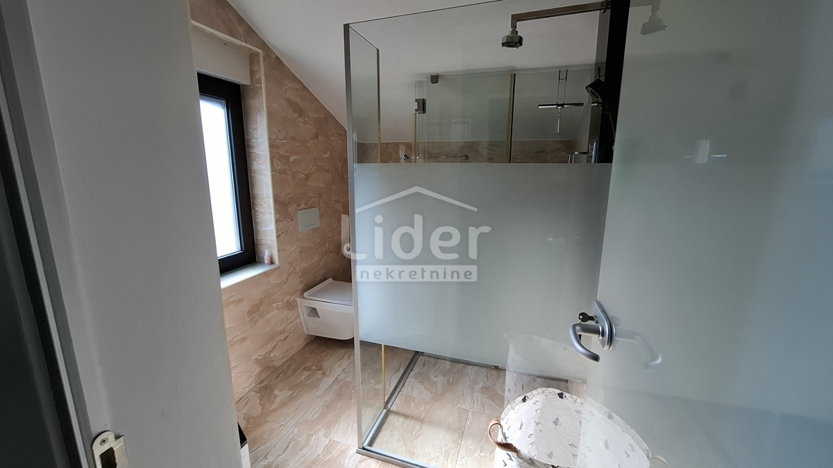 Hiša Crikvenica, 400m2