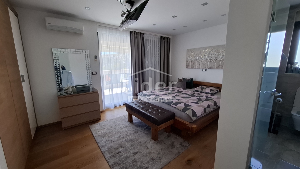 Hiša Crikvenica, 400m2