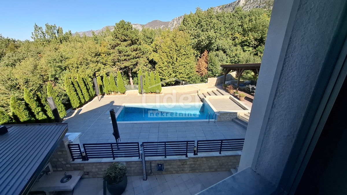 Hiša Crikvenica, 400m2