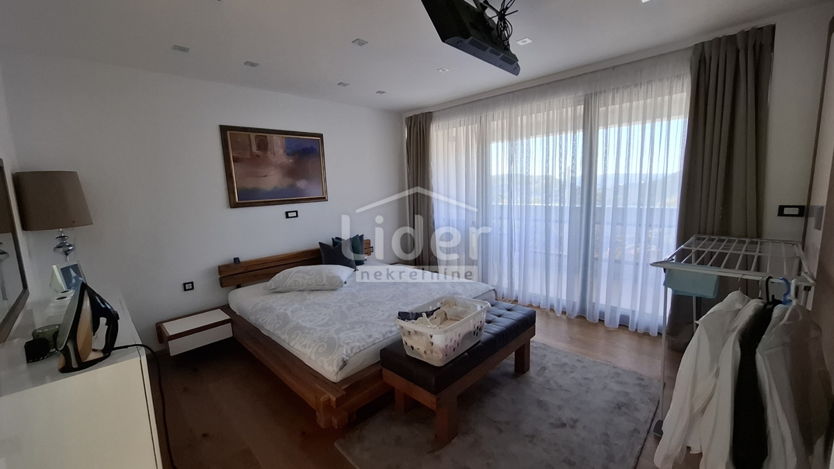 Hiša Crikvenica, 400m2