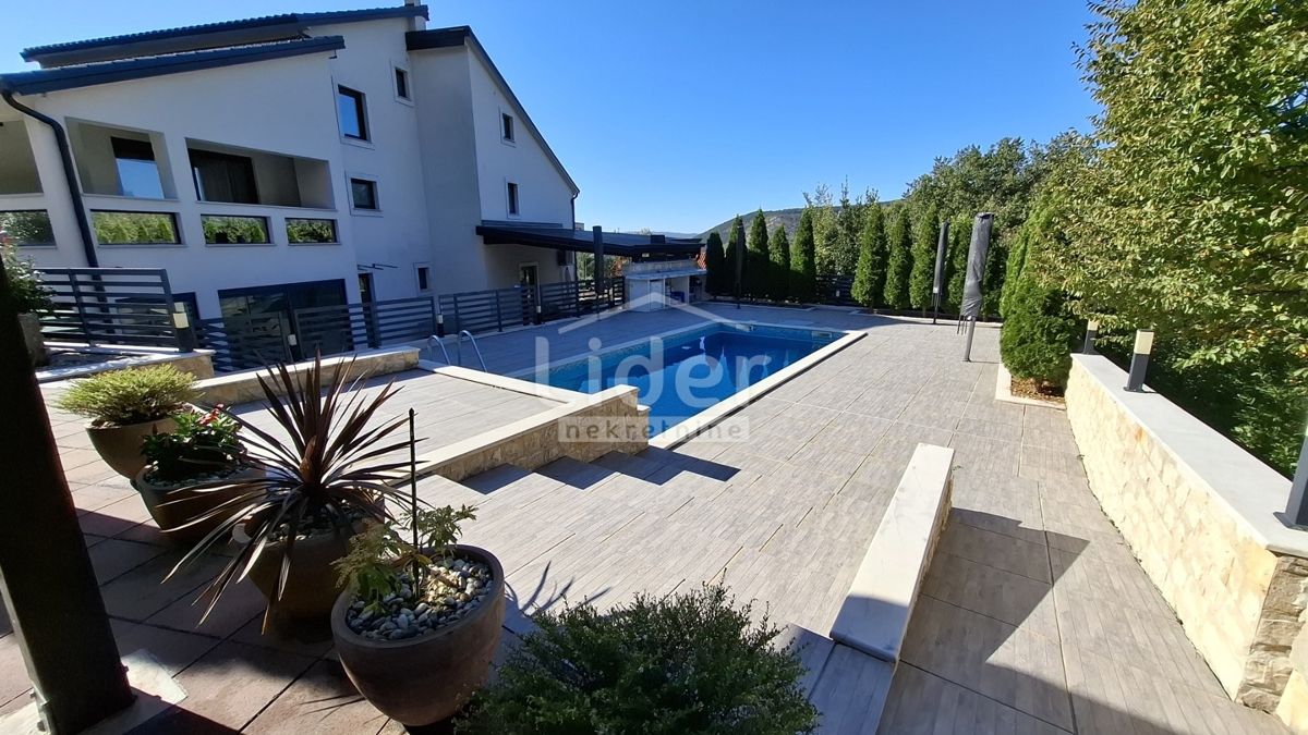 Hiša Crikvenica, 400m2