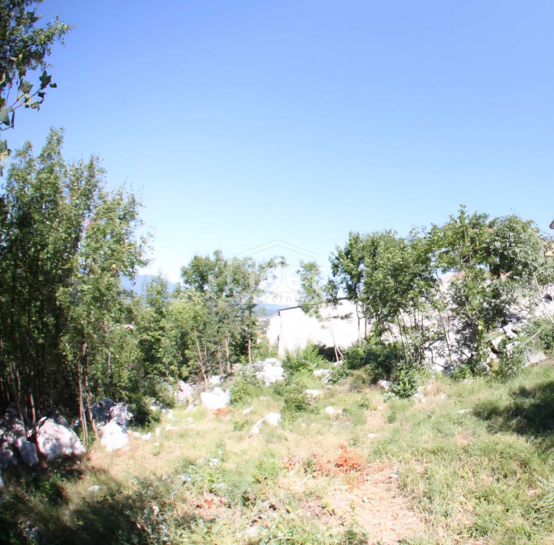 Zemljišče Saršoni, 1427m2