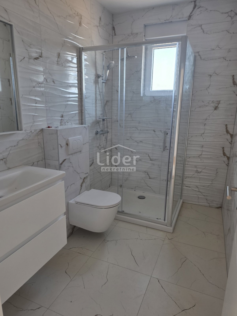 Apartma Novalja, 93m2