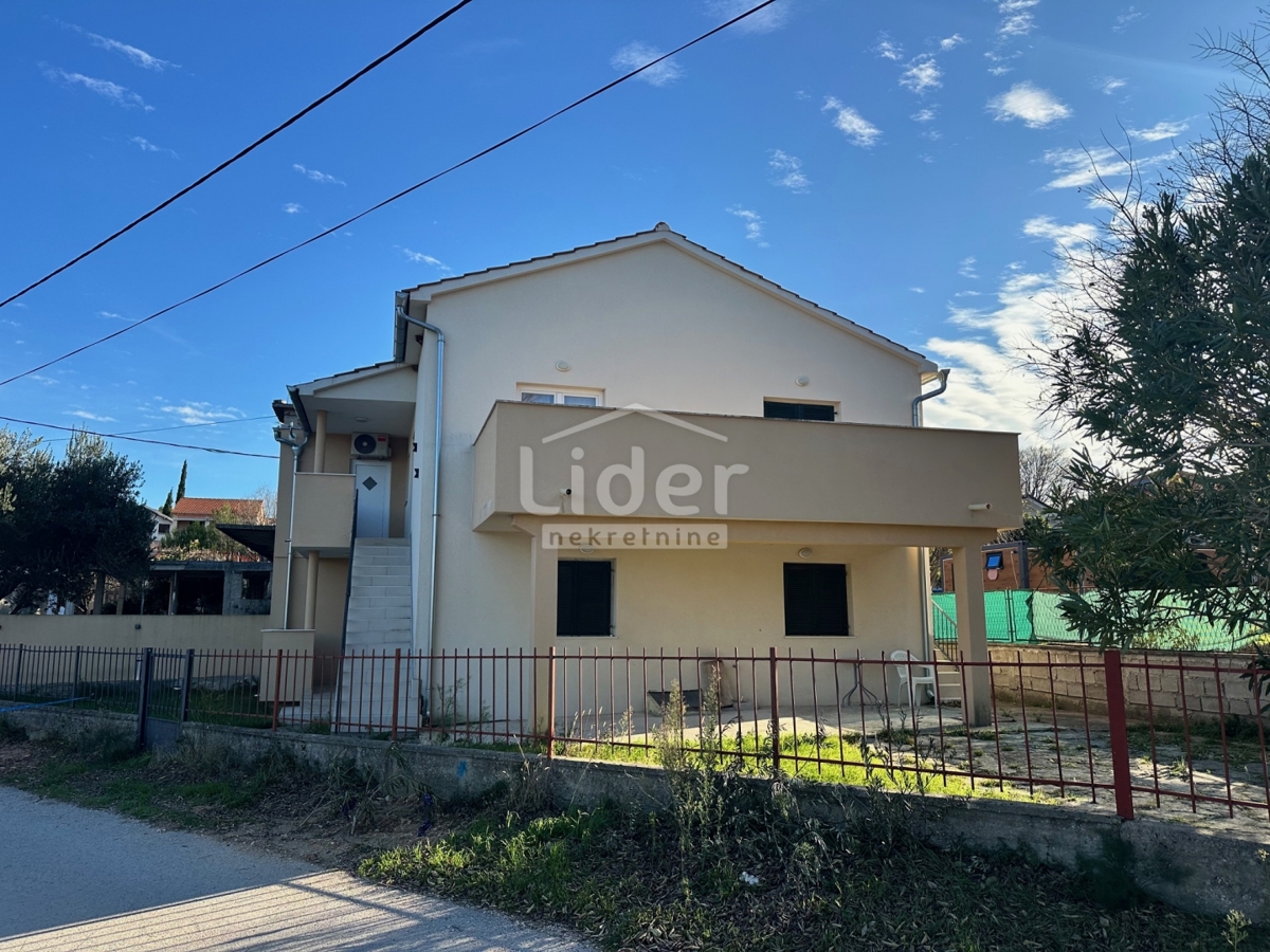 Hiša Gornji Karin, 160m2