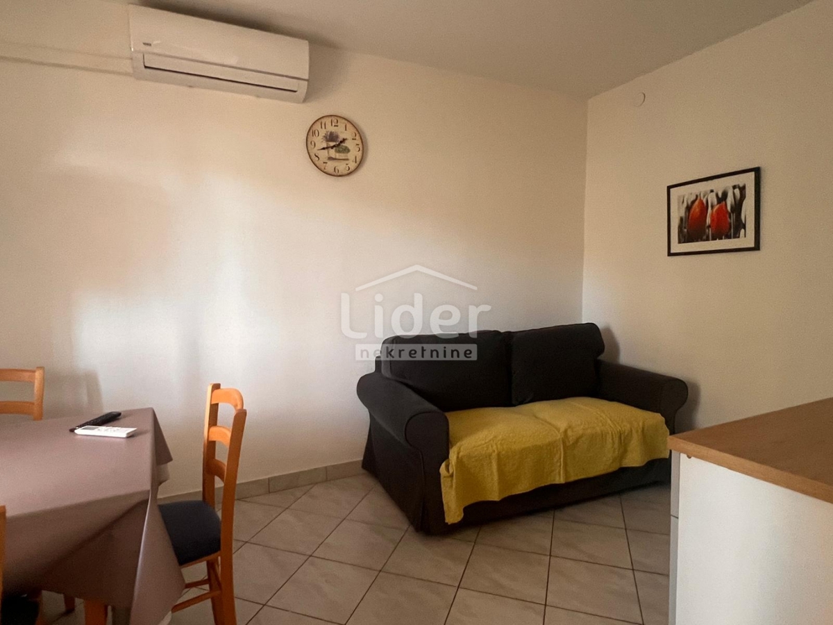 Hiša Gornji Karin, 160m2