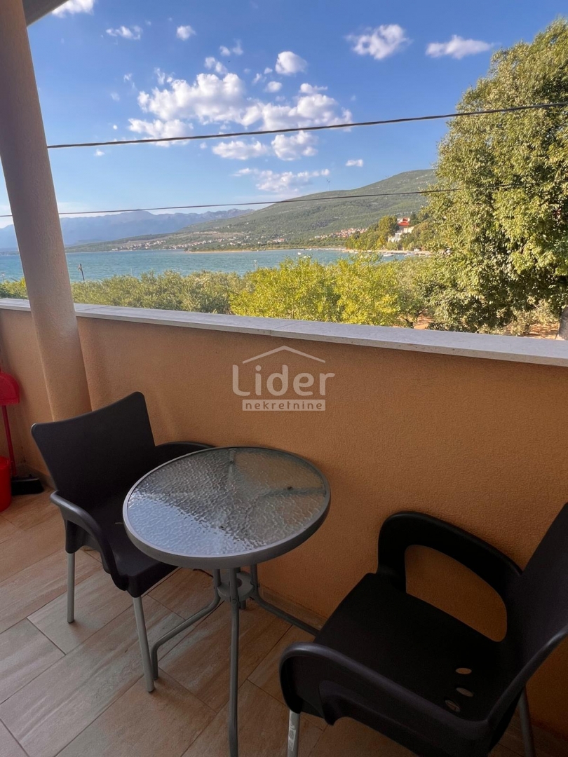 Hiša Gornji Karin, 160m2