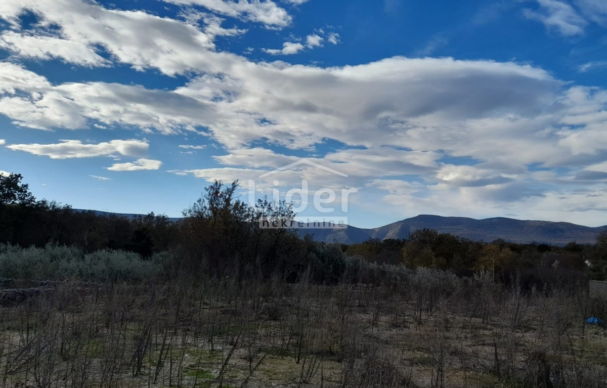 Zemljišče Linardići, Krk, 550m2