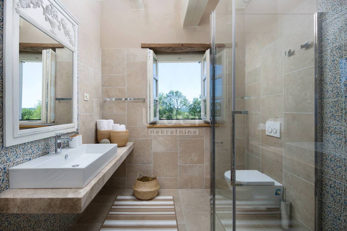 Hiša Kanfanar, 353m2