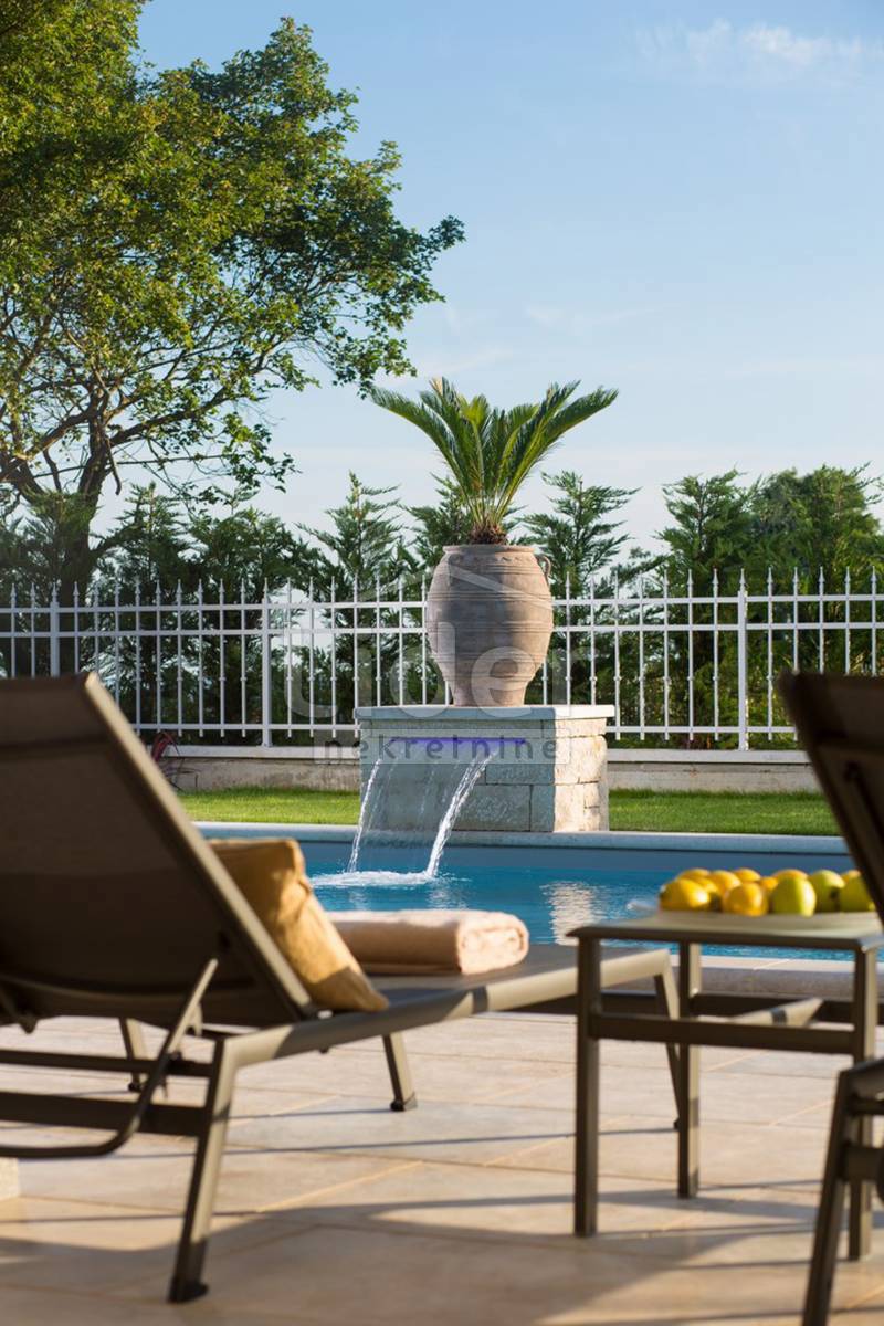 Hiša Kanfanar, 353m2