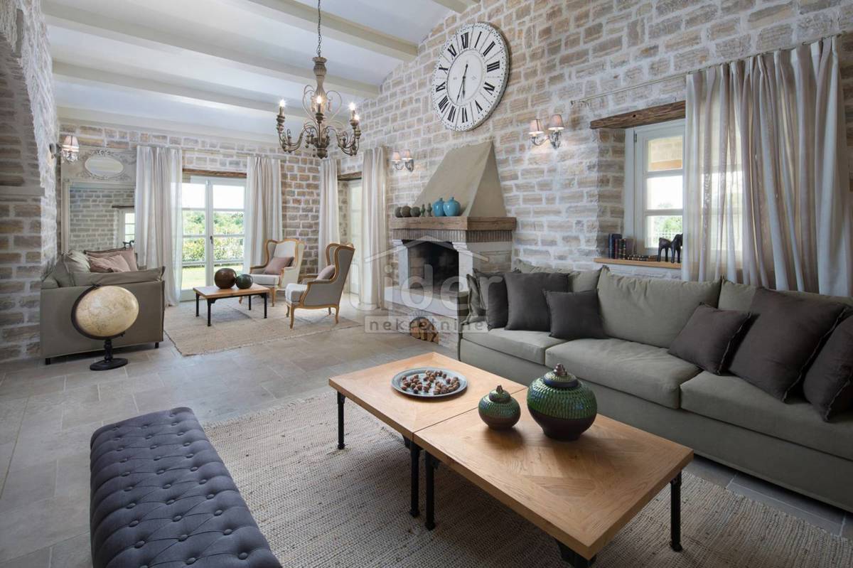 Hiša Kanfanar, 353m2