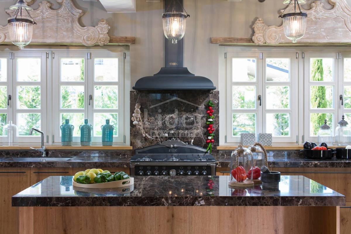 Hiša Kanfanar, 353m2