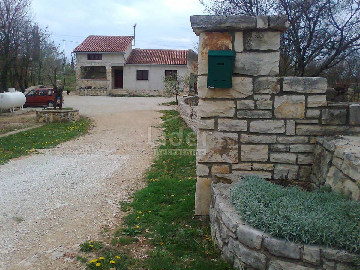 Hiša Kanfanar, 146m2