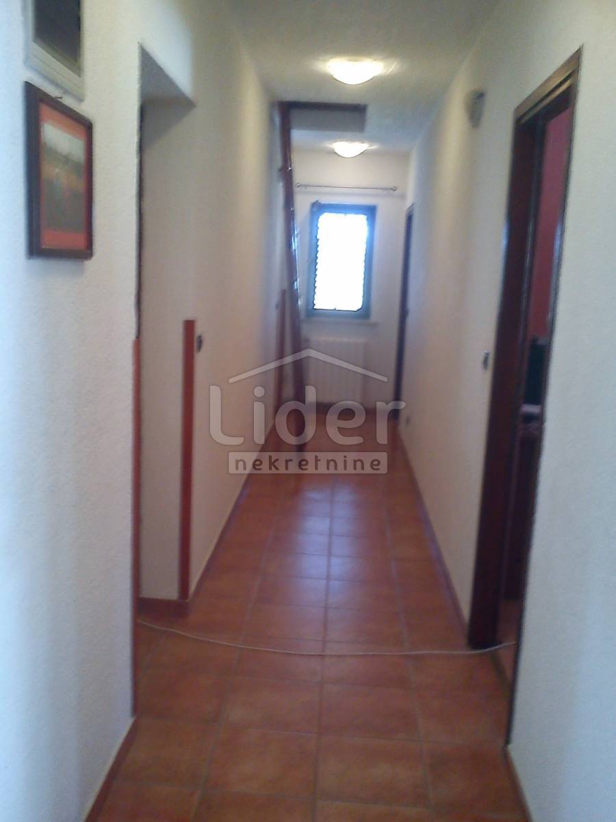 Hiša Kanfanar, 146m2