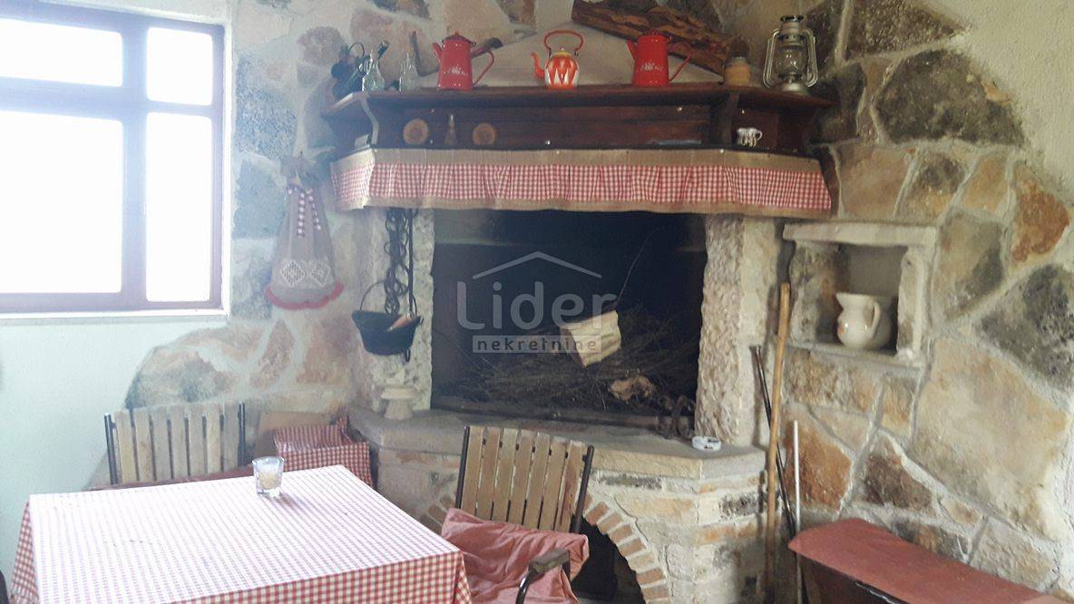 Hiša Kanfanar, 146m2